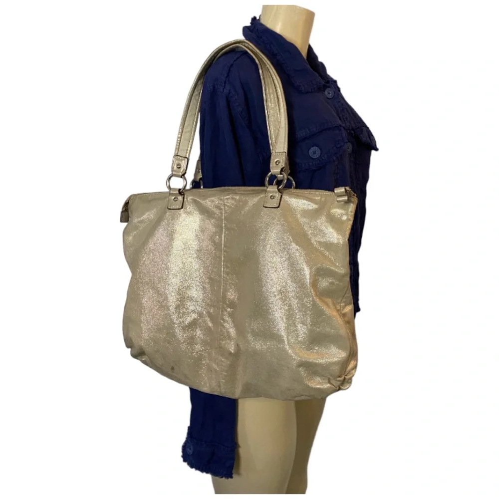 VINTAGE COACH POPPY METALLIC GOLD CHAMPAGNE LEATHER LARGE SHOULDER BAG - Picture 2 of 16